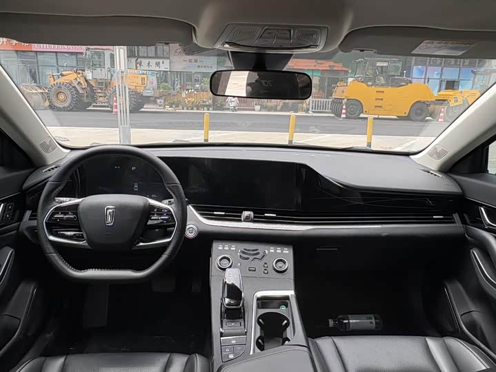 Фото 6 - Bestune B70