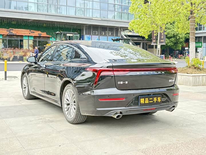 Фото 7 - Bestune B70