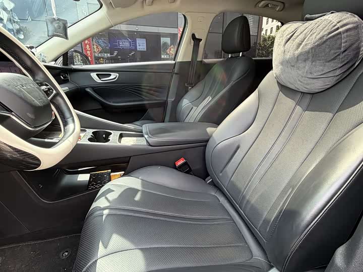 Фото 4 - Roewe D7