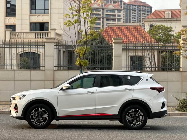 Фото 7 - Jetour X70