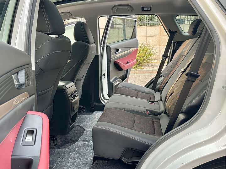 Фото 9 - Jetour X70