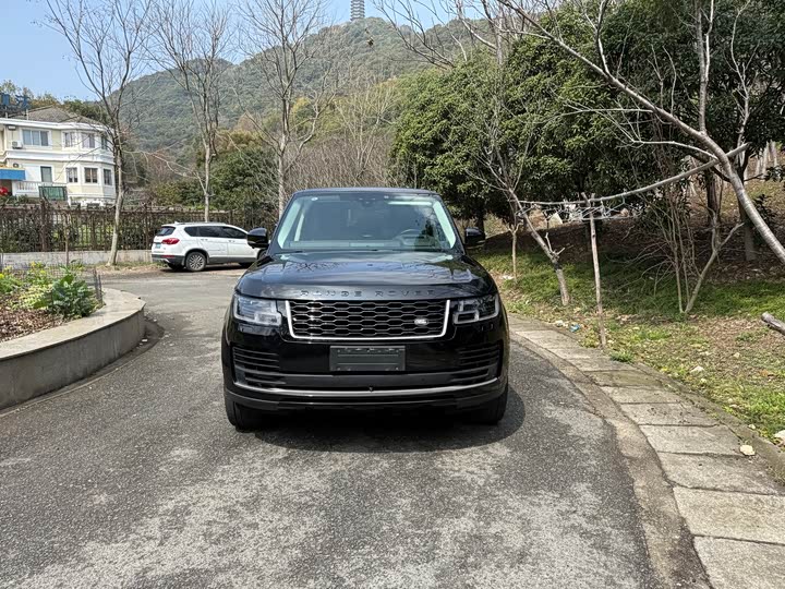 Фото 1 - Land Rover Range Rover