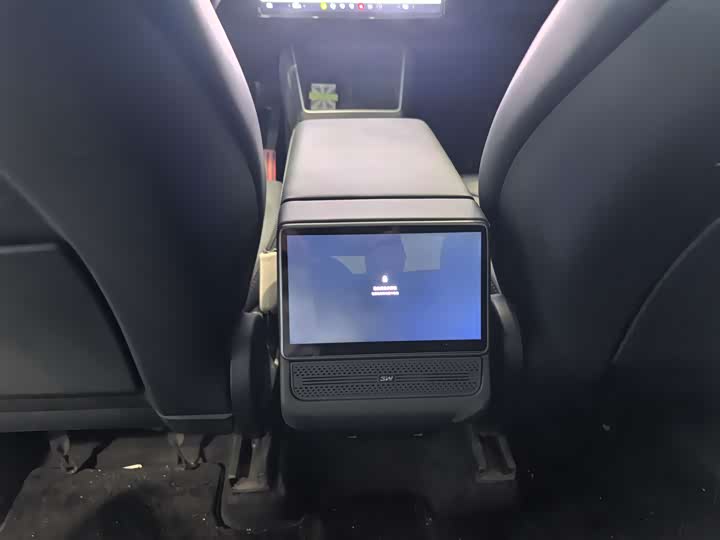 Фото 6 - Tesla Model Y