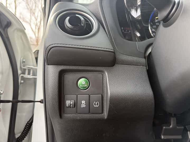 Фото 5 - Honda XR-V