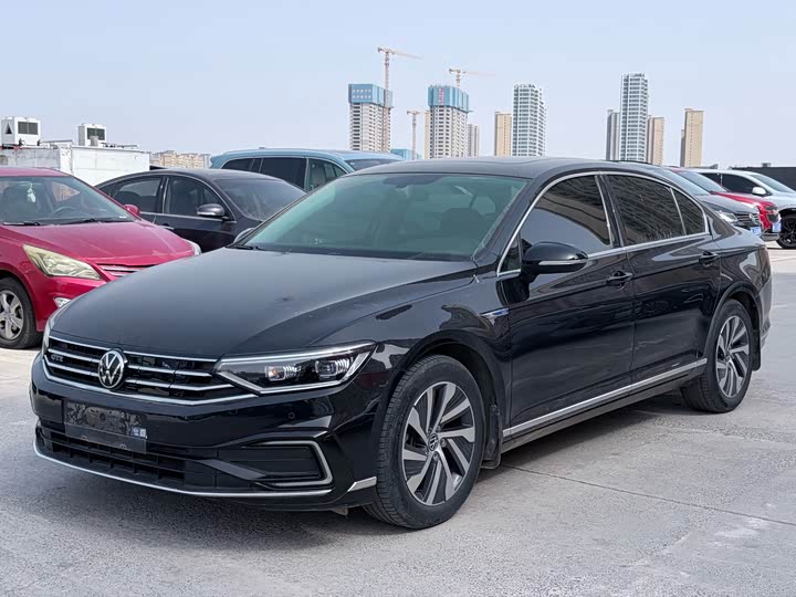 Фото 1 - Volkswagen Magotan GTE Hybrid