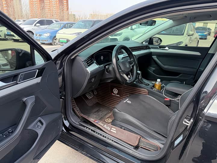 Фото 7 - Volkswagen Magotan GTE Hybrid