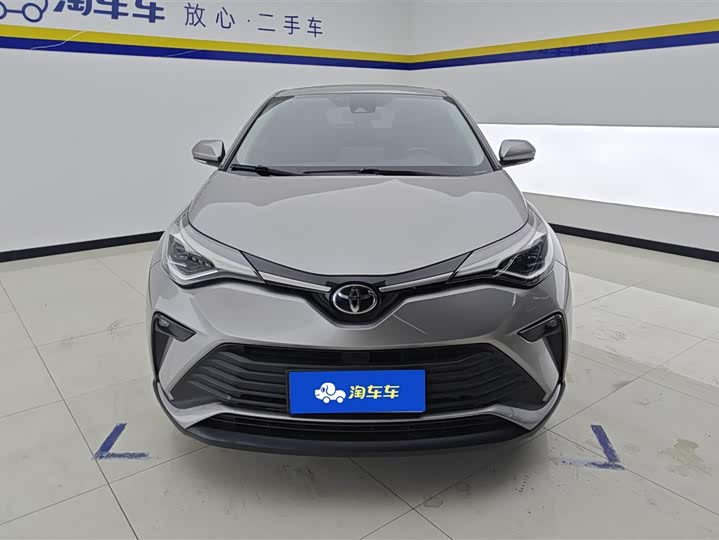 Photo 2 - Toyota Izoa