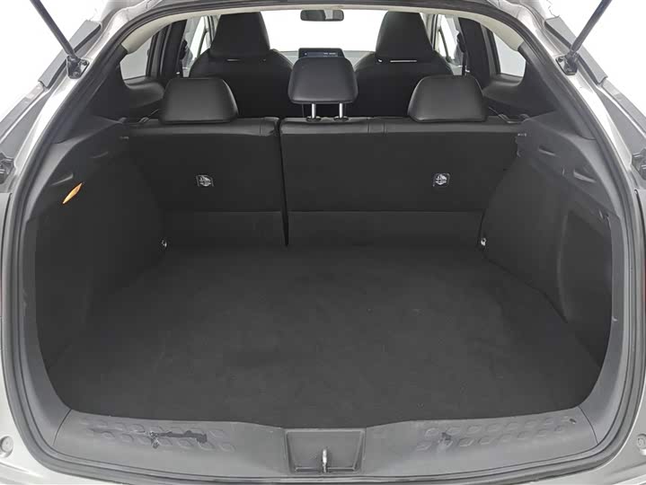 Photo 4 - Toyota Izoa