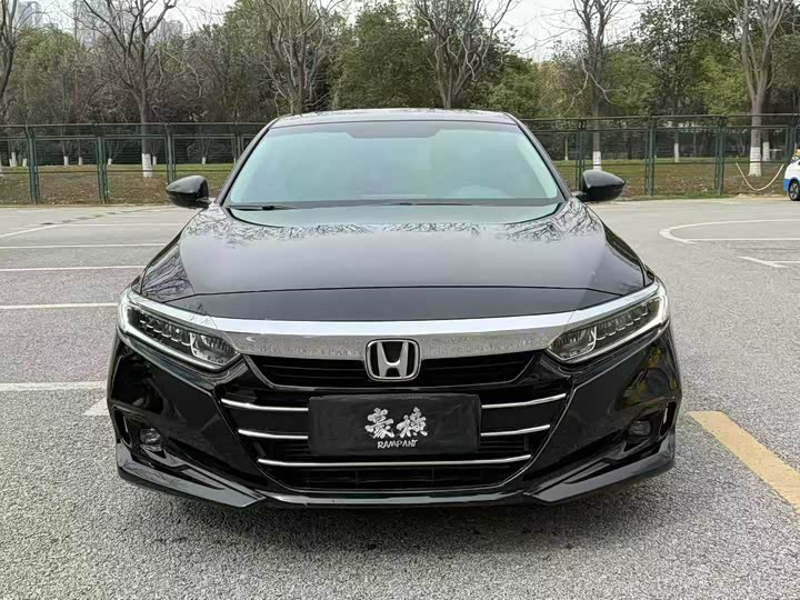 Photo 2 - Honda Accord