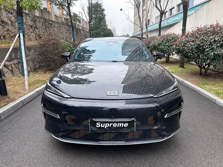 Фото 2 - Geely Galaxy Starshine 8 EM-i