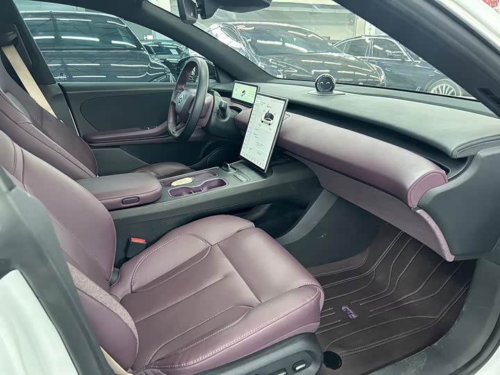 Фото 9 - Nio ET5