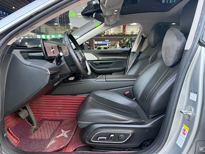 Фото 3 - XPeng P7