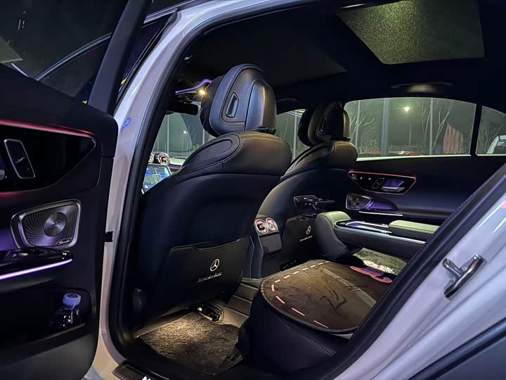 Фото 6 - Mercedes-Benz C-Class