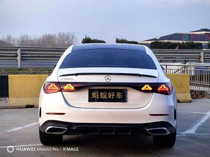 Фото 6 - Mercedes-Benz E-Class