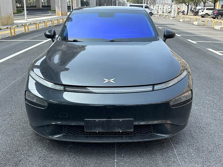 Фото 2 - XPeng P7