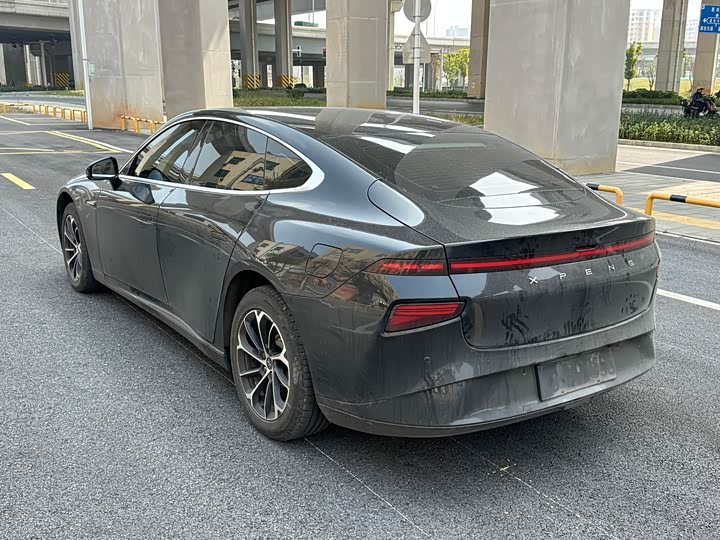 Фото 5 - XPeng P7