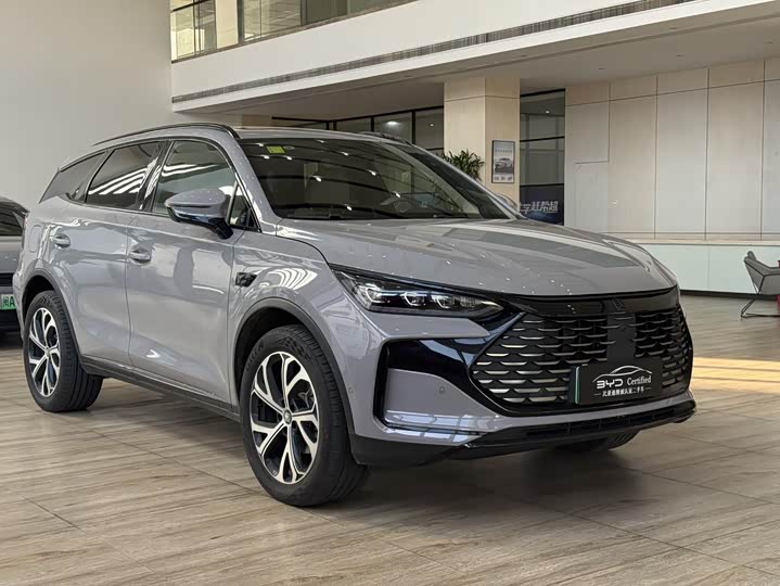 Фото 8 - BYD Tang Hybrid/EV