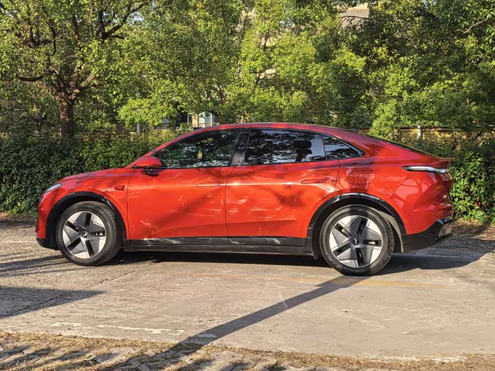 Фото 2 - Nio Onvo L60