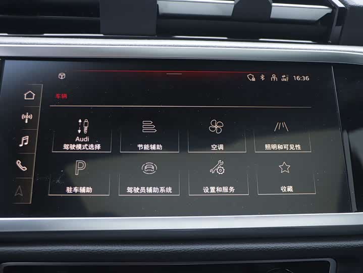 Фото 8 - Audi Q3