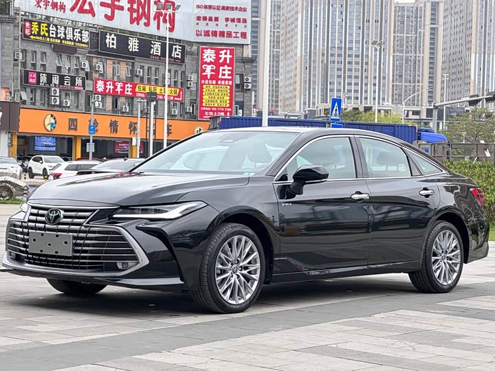 Photo 1 - Toyota Avalon