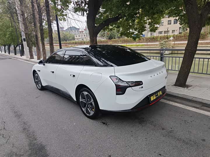 Фото 4 - XPeng Mona M03