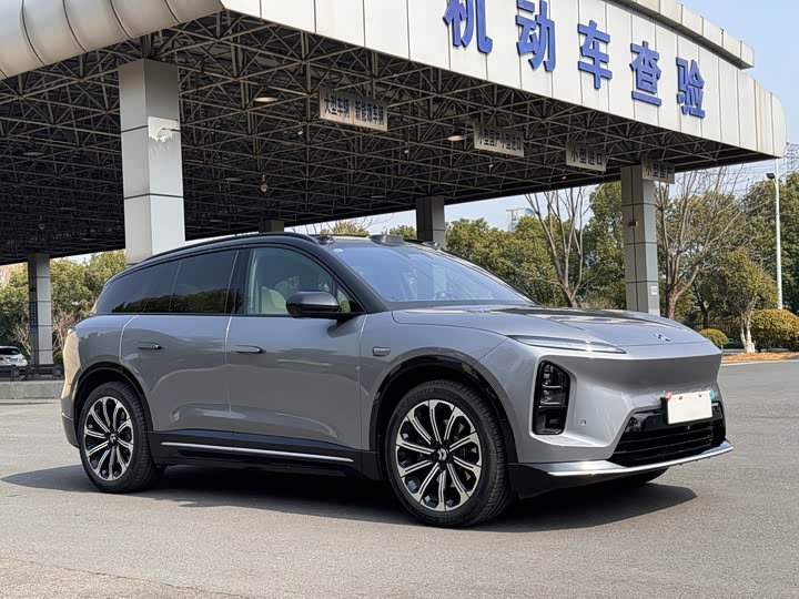 Фото 3 - Nio ES6