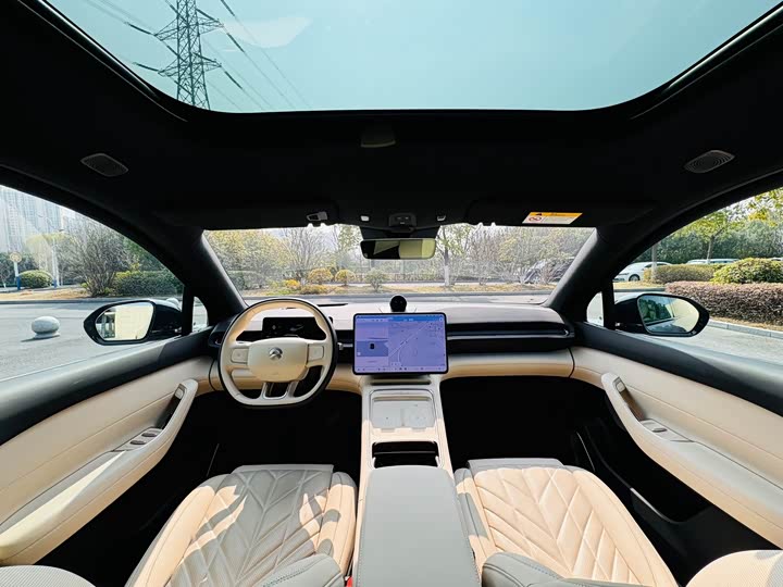 Фото 9 - Nio ES6