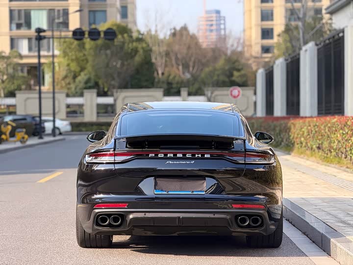 Фото 6 - Porsche Panamera