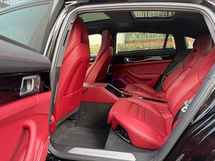 Фото 8 - Porsche Panamera