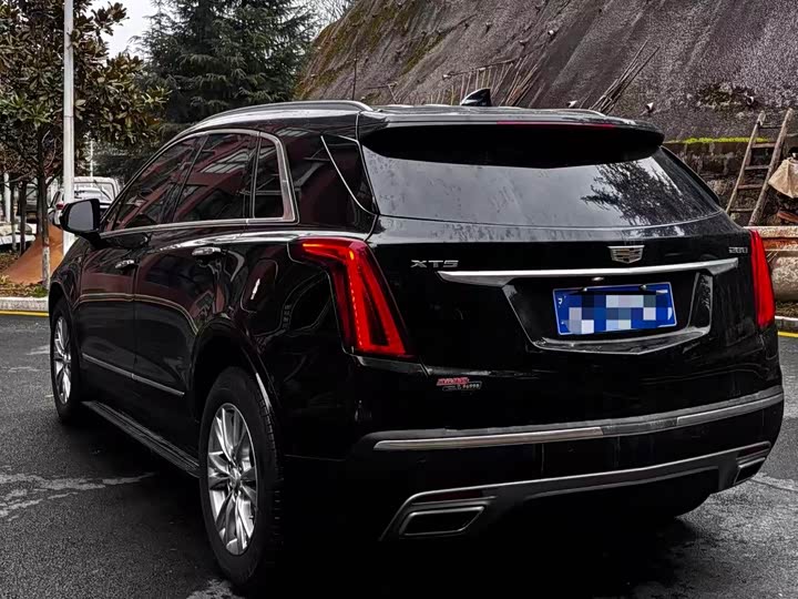 Фото 7 - Cadillac XT5