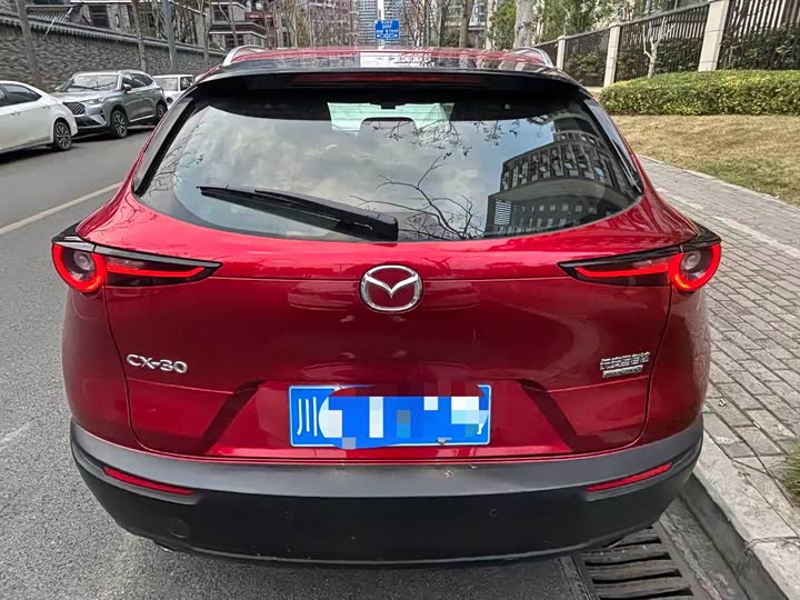 Фото 6 - Mazda CX-30