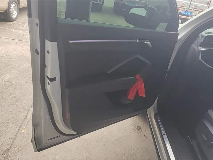 Фото 7 - Audi Q3