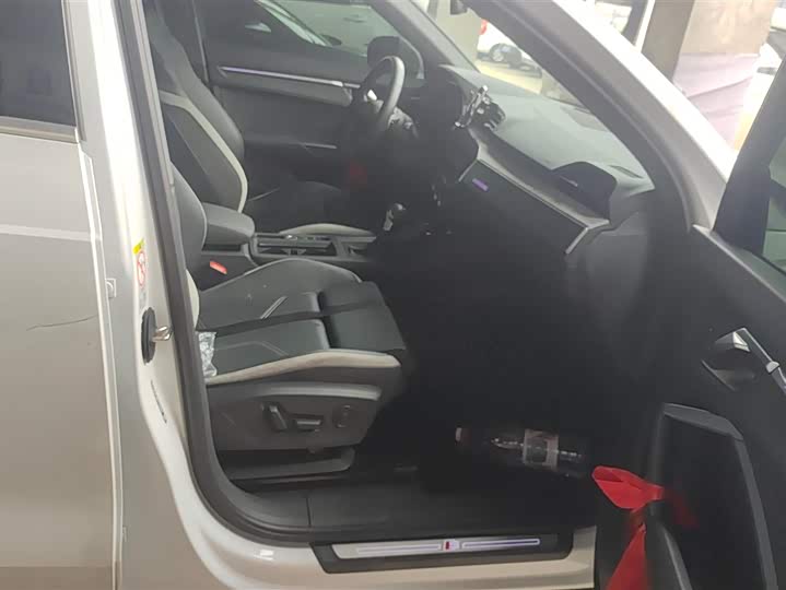 Фото 8 - Audi Q3