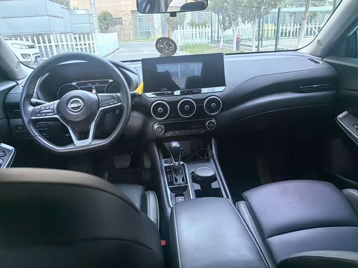 Фото 4 - Nissan Sylphy