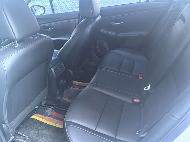 Фото 5 - Nissan Sylphy