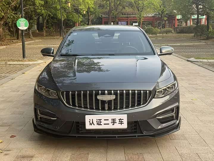 Фото 2 - Geely Preface