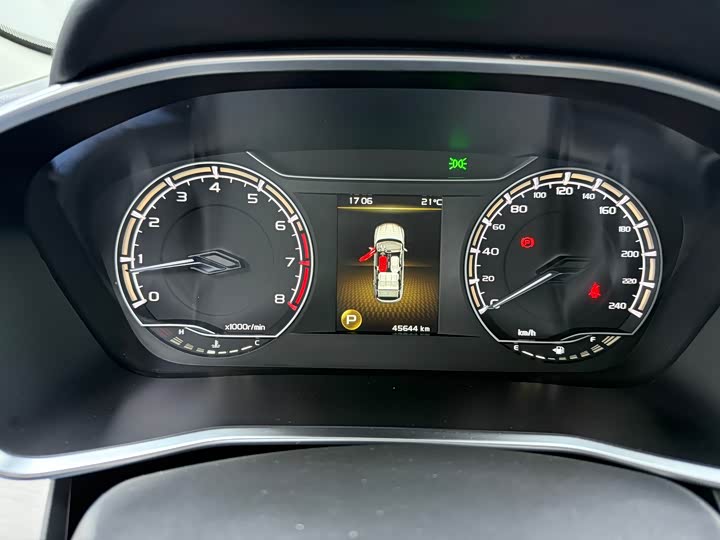 Фото 7 - Geely Coolray