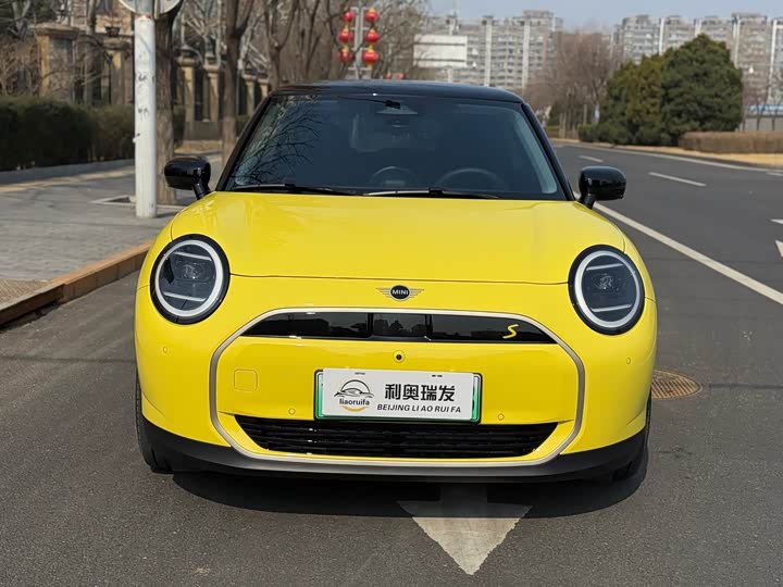 Фото 2 - Mini Cooper