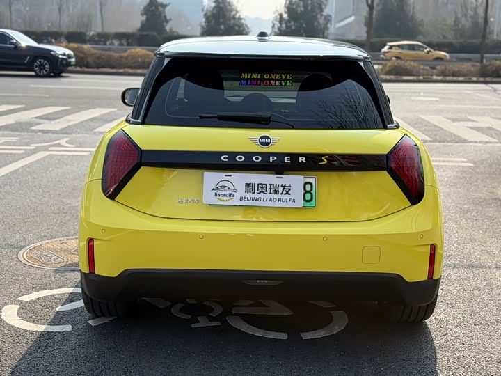 Фото 5 - Mini Cooper