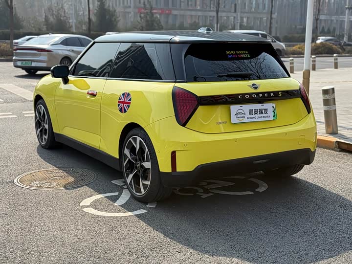 Фото 6 - Mini Cooper