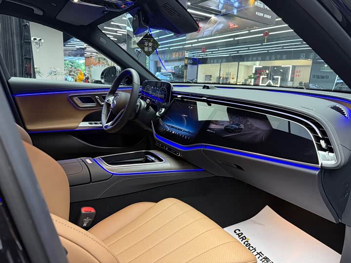 Фото 9 - Mercedes-Benz E-Class