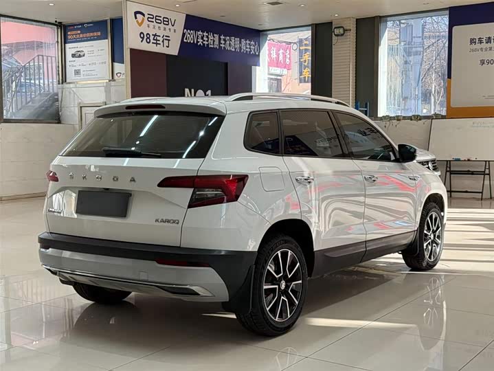 Фото 4 - Skoda Karoq