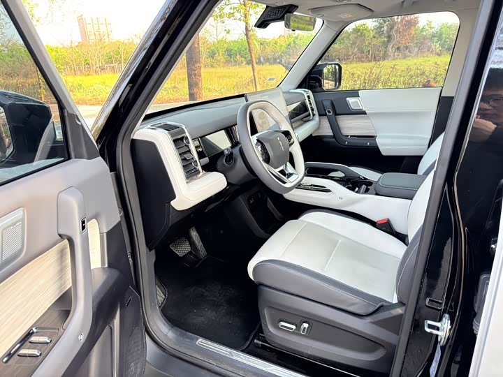 Фото 5 - Chery iCar 03