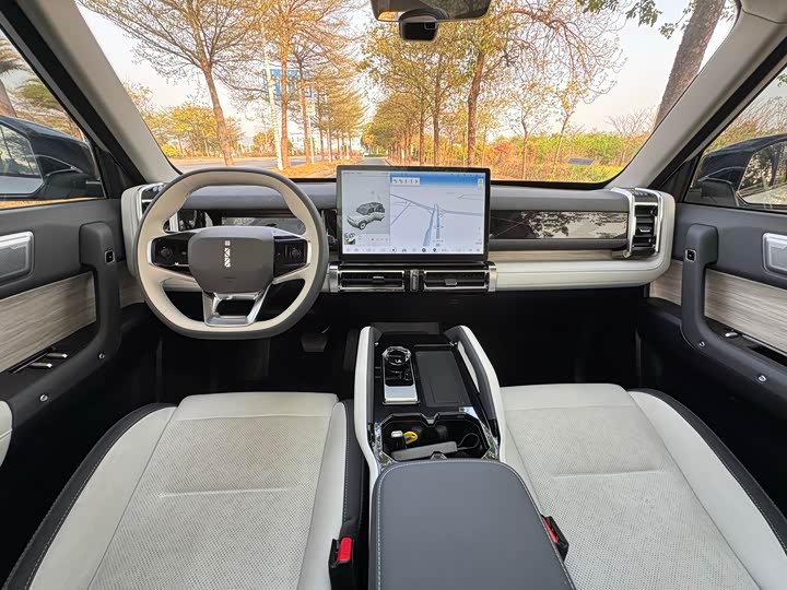 Фото 8 - Chery iCar 03