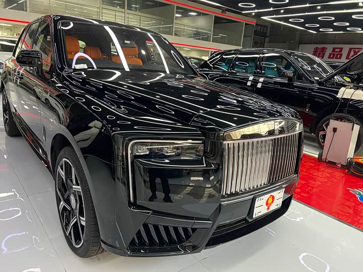 Photo 5 - Rolls-Royce Cullinan