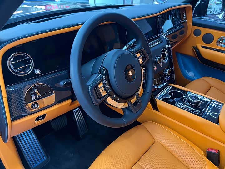 Photo 7 - Rolls-Royce Cullinan