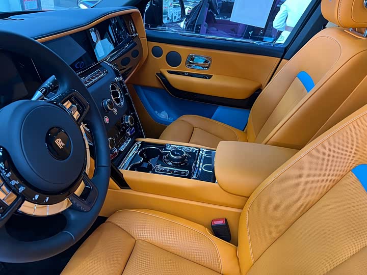 Photo 8 - Rolls-Royce Cullinan