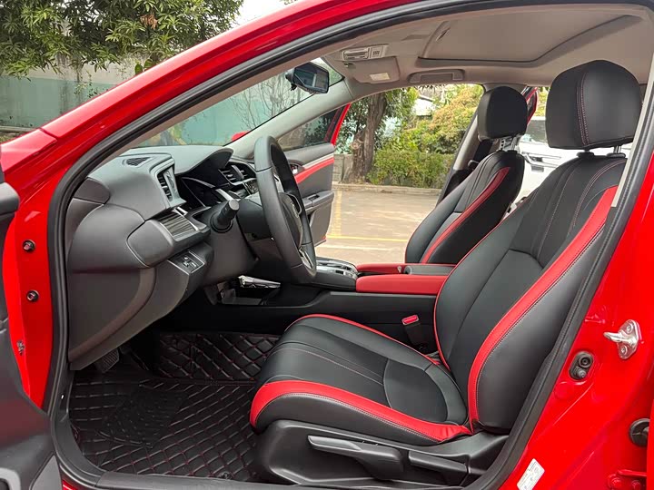 Фото 4 - Honda Civic