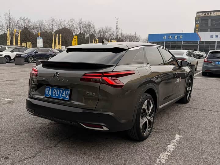 Фото 4 - Citroen C5 X