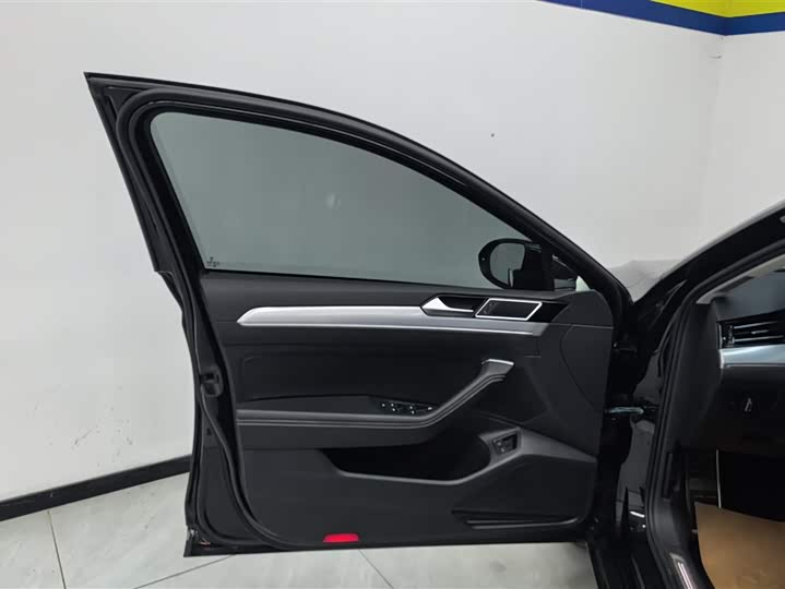 Фото 7 - Volkswagen Magotan GTE Hybrid